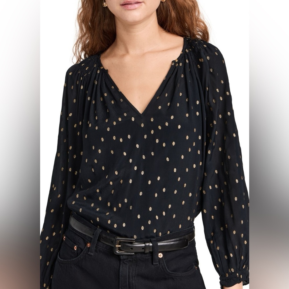Velvet by Graham & Spencer Black and Gold Long Sleeve Top